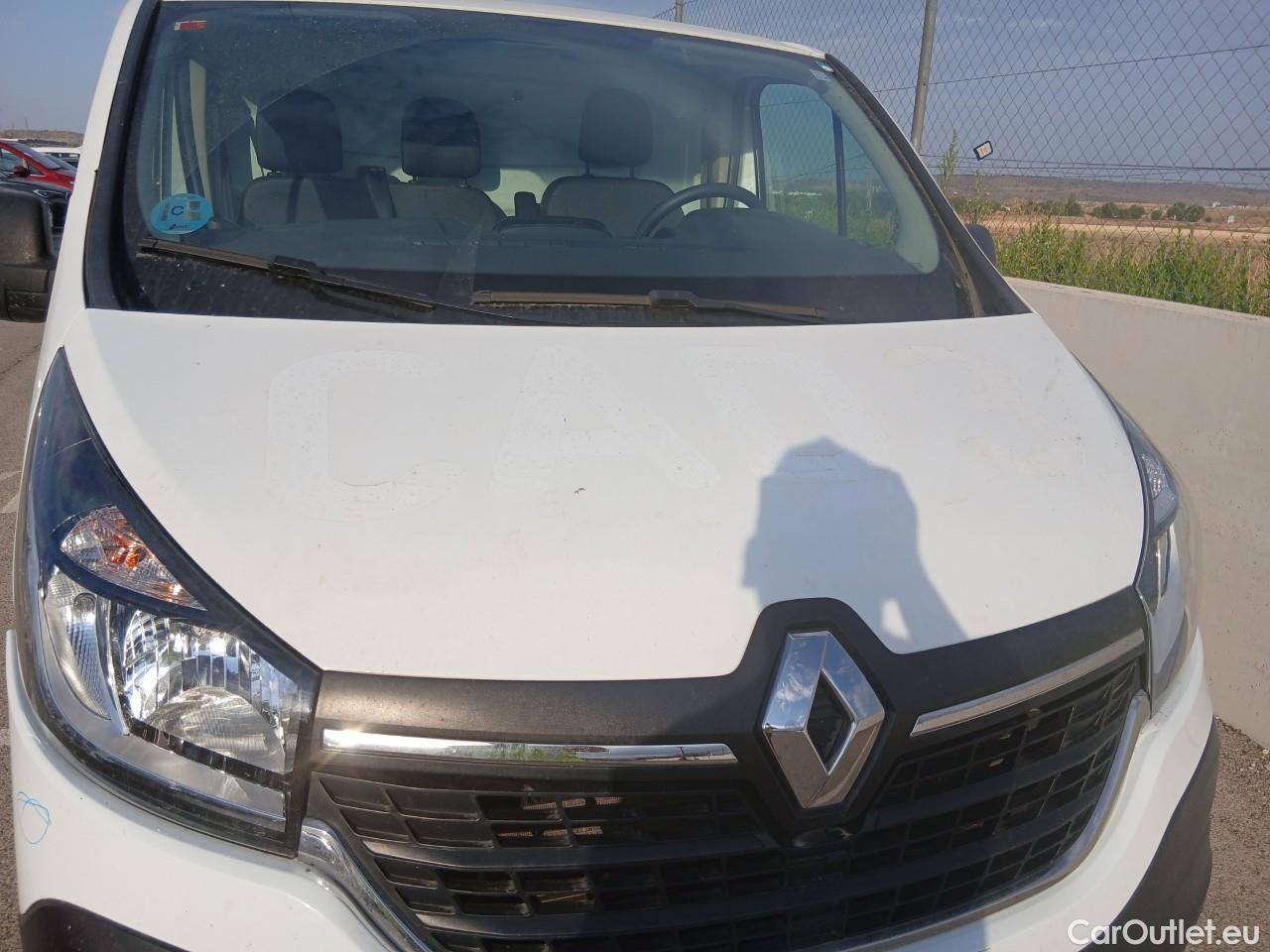  Renault  Trafic RENAULT  / 2019 / 4P / furgón Furgón 27 L1H1 Energy BluedCi 88 kW #15