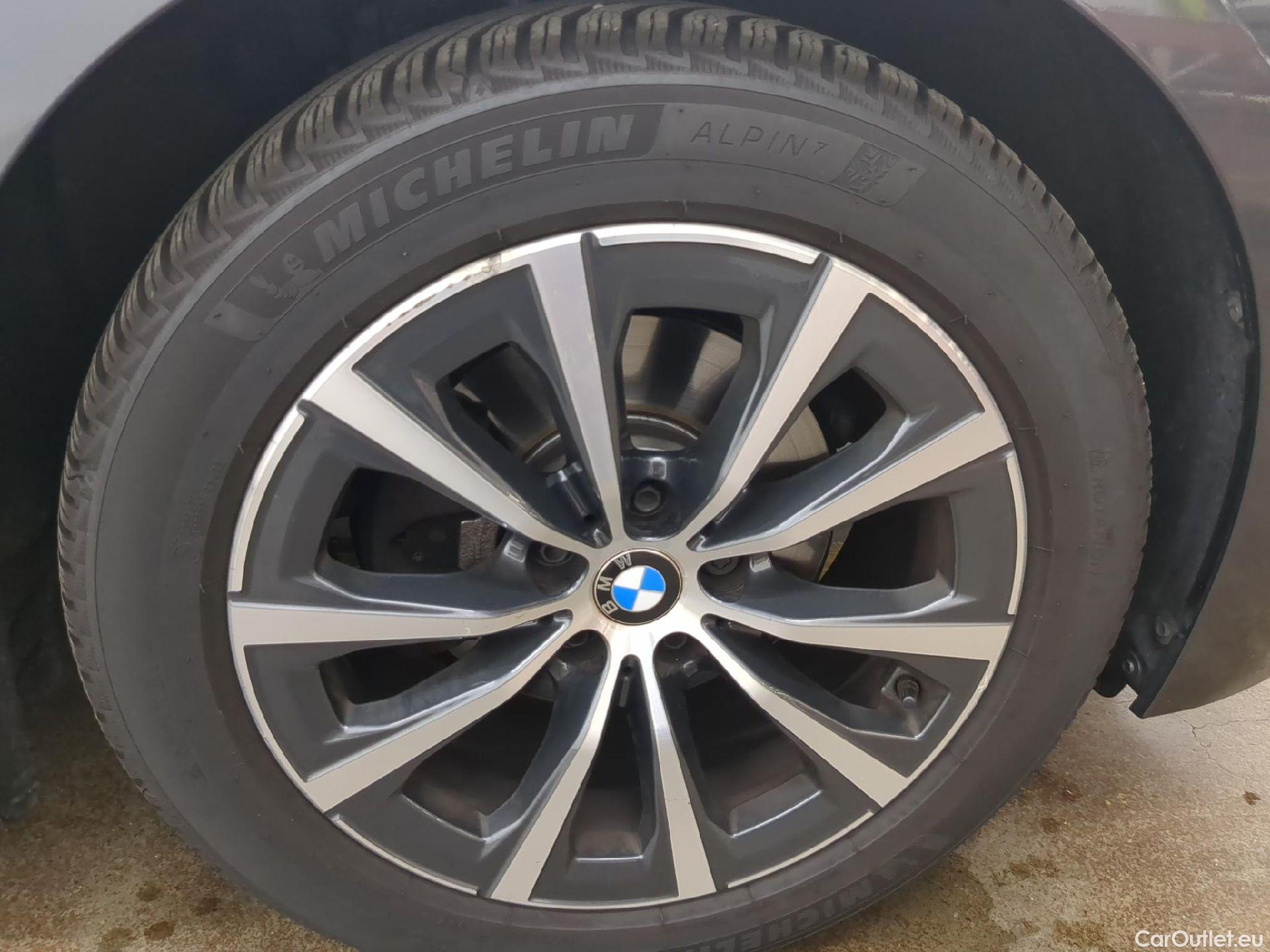  Bmw  Serie 3 BMW Série 3 Touring / 2019 / 5P / Break 320d xDrive 190ch Business Design BVA8 #10