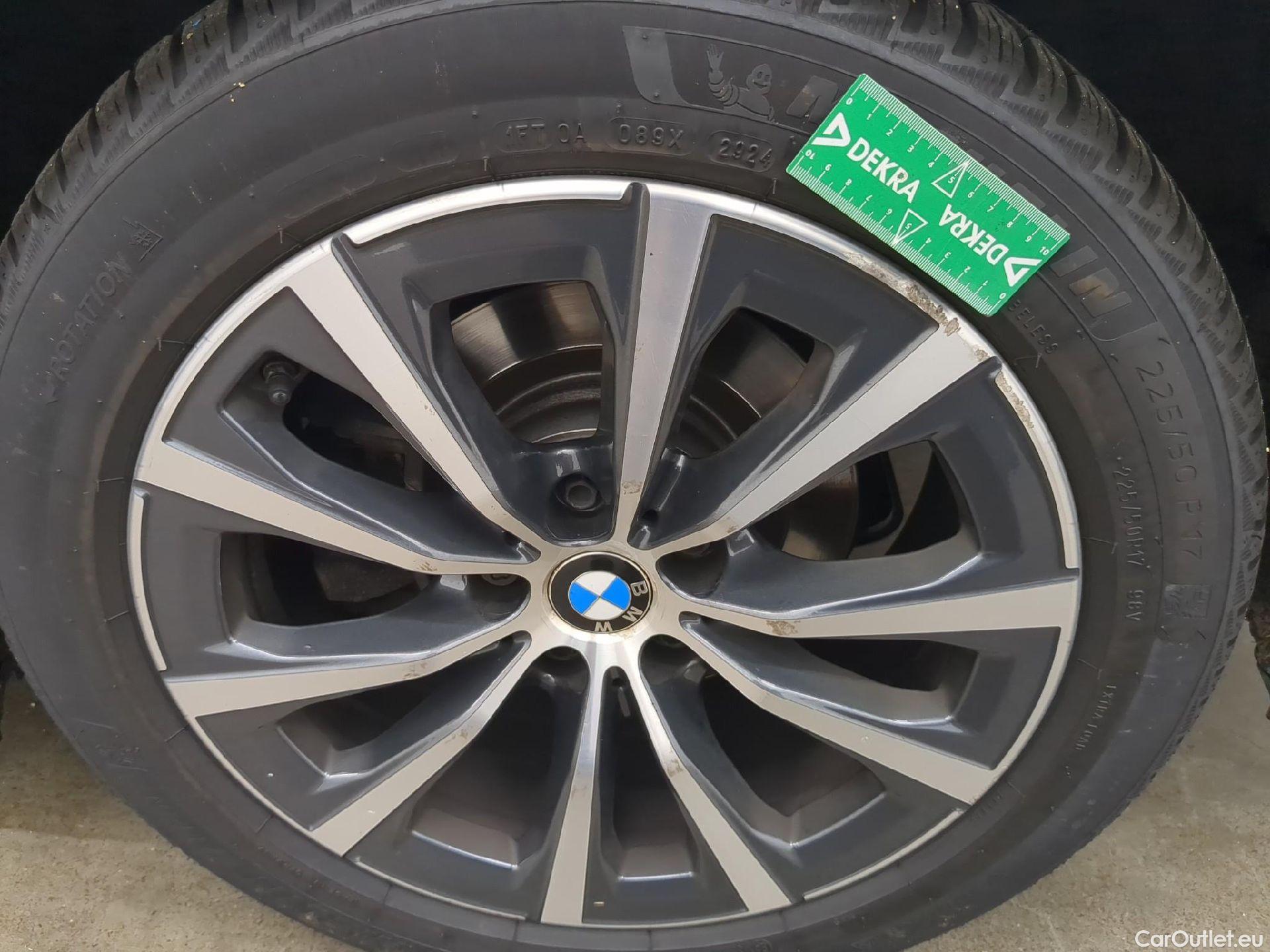  Bmw  Serie 3 BMW Série 3 Touring / 2019 / 5P / Break 320d xDrive 190ch Business Design BVA8 #3