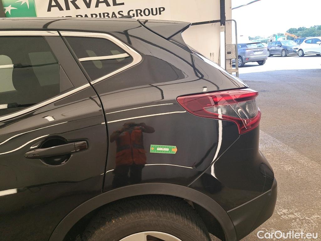  Nissan  Qashqai NISSAN  / 2017 / 5P / Crossover 1.3 DIG-T 160 DCT Business Edition #14
