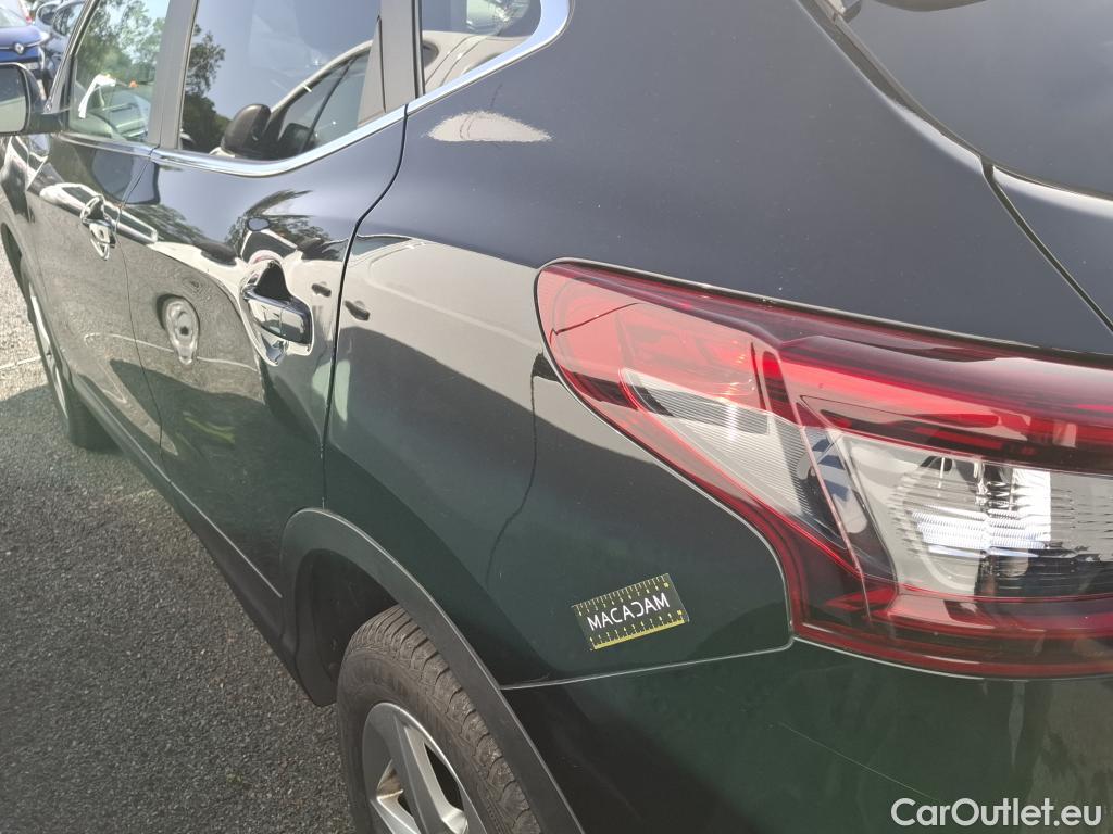  Nissan  Qashqai NISSAN  / 2017 / 5P / Crossover 1.3 DIG-T 160 DCT Business Edition #16