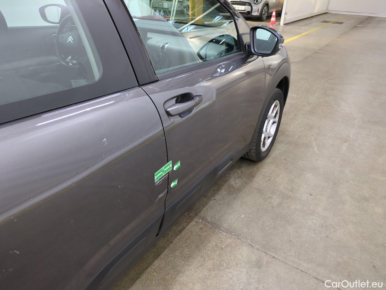  Citroen  C4 Cactus CITROEN  VU 5p Berline BlueHDi 100 SandS BVM6 Feel Nav #48