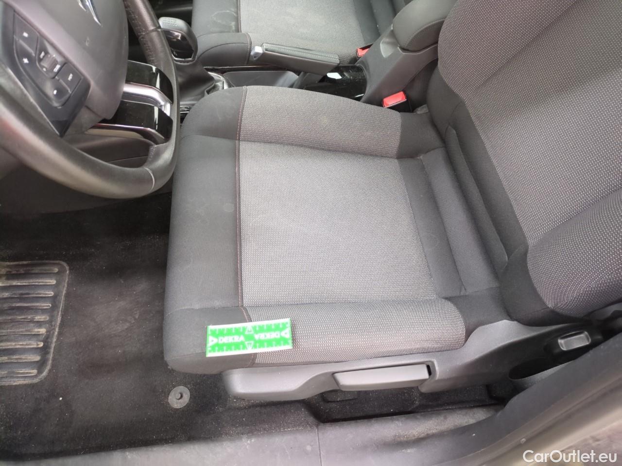  Citroen  C4 Cactus CITROEN  VU 5p Berline BlueHDi 100 SandS BVM6 Feel Nav #32