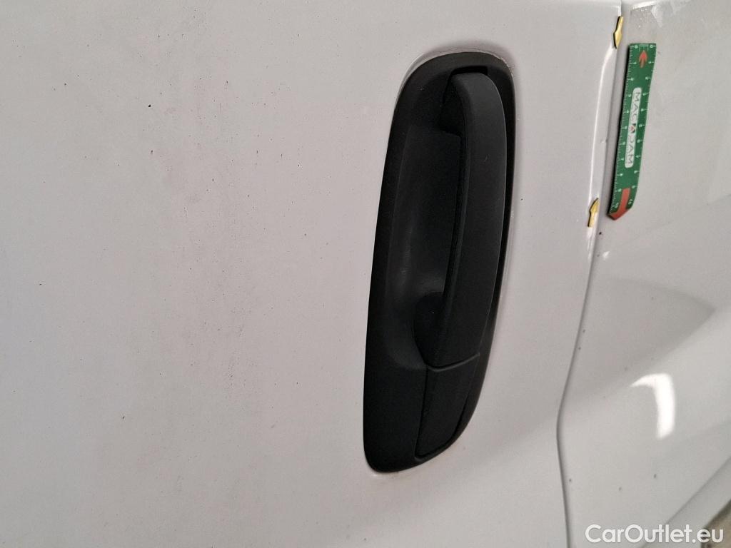  Renault  Trafic  II Fourgon L1H1 1200kg Grand Confort 90CV BVM6 #18