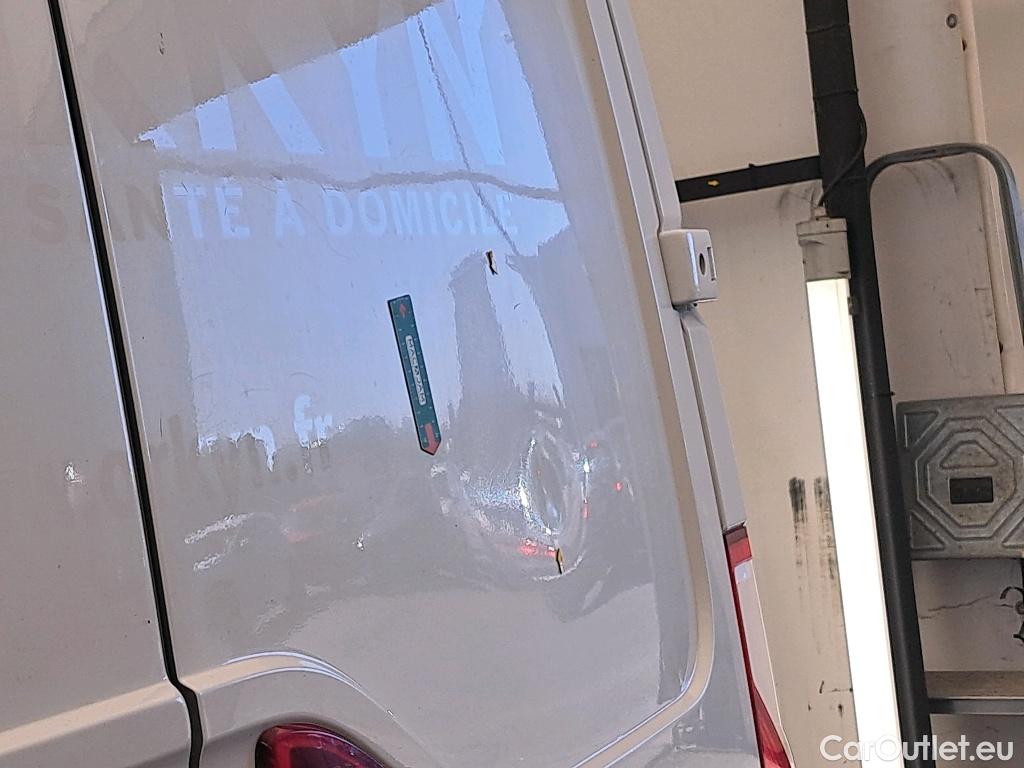  Renault  Master  III Fourgon L2H2 3 5 Grand Confort dCi 135CV BVM6 E6dT #1