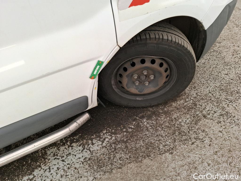  Renault  Trafic  II Fourgon L1H1 1200kg Grand Confort 90CV BVM6 #19