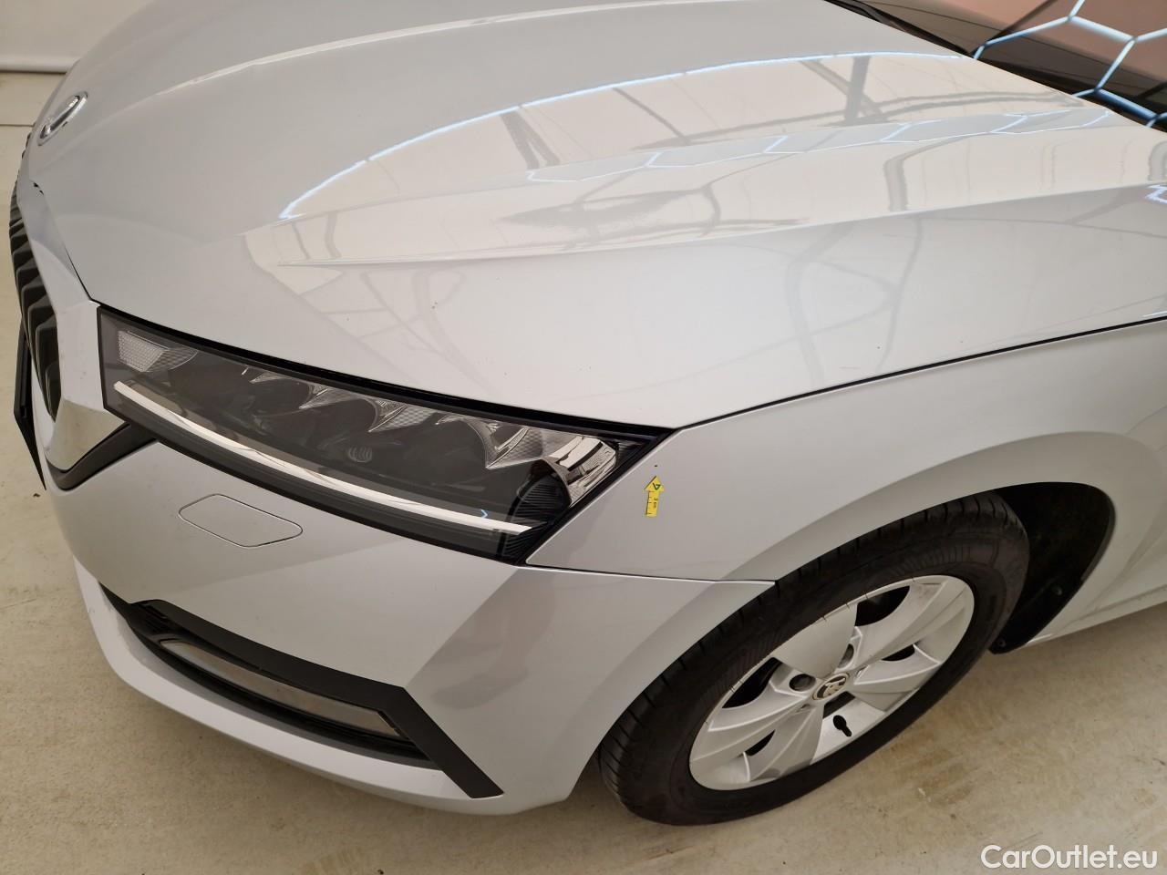  Skoda  Octavia 1.5 TSI 150CP Ambition #9