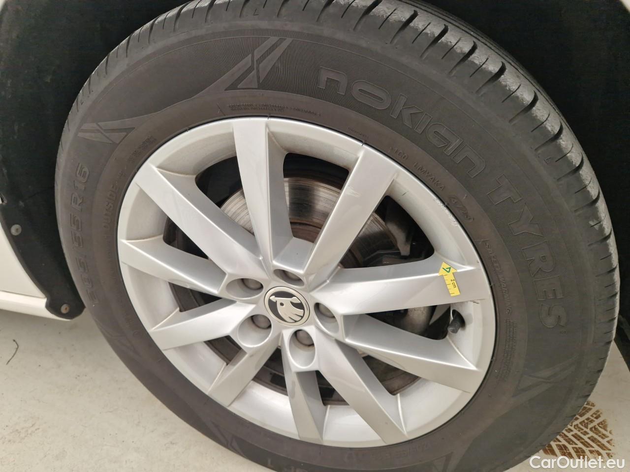  Skoda  Scala 1.0 TSI Style DSG #15
