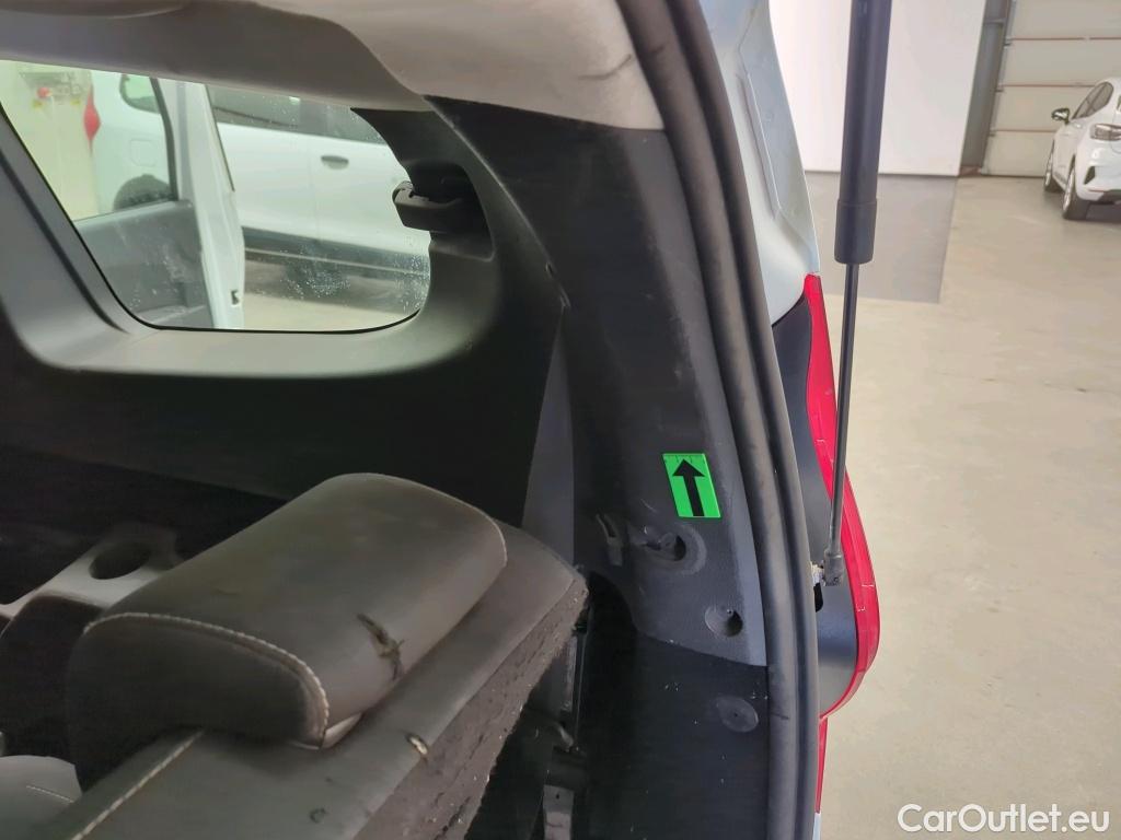  Dacia  Lodgy 1.5 Blue dCi 115 Laureate 7L #81