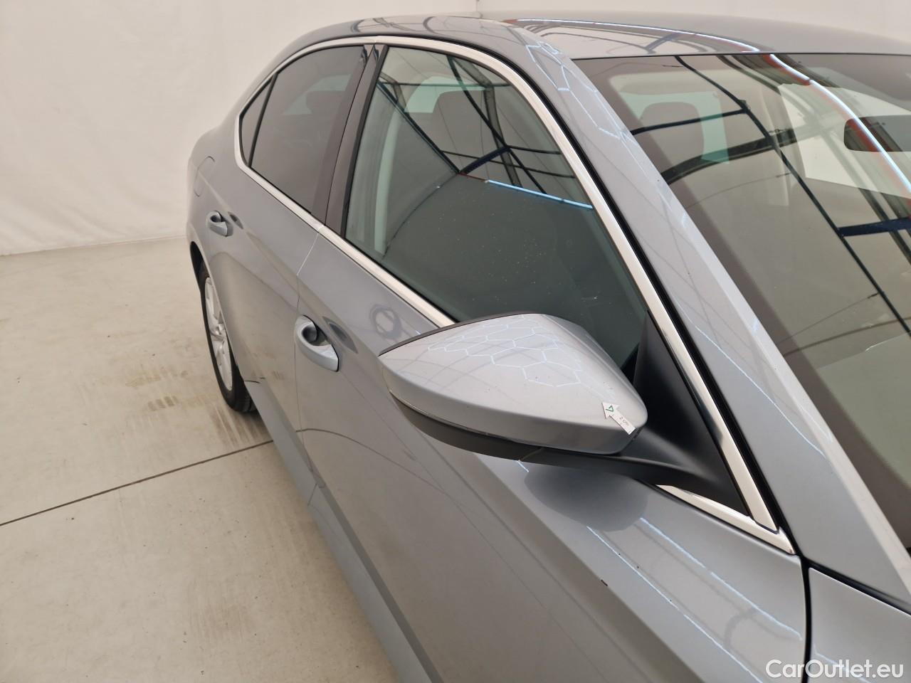  Skoda  Superb 2.0 TDI 150CP Ambition DSG #32