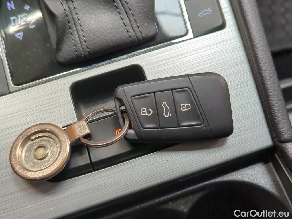  Skoda  Superb 2.0 TDI 150CP Ambition DSG #7