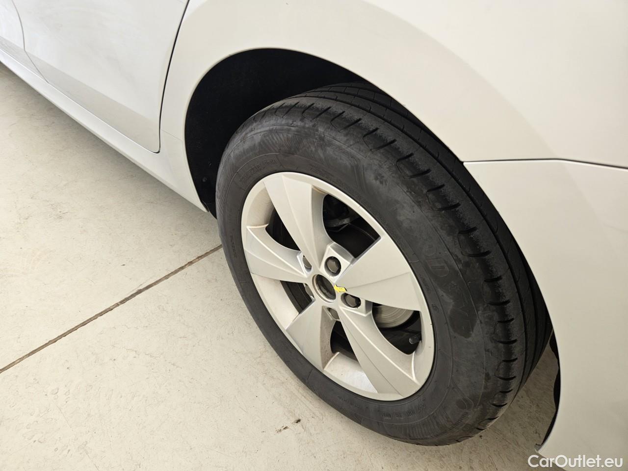  Skoda  Octavia 1.5 TSI 150CP Ambition #43