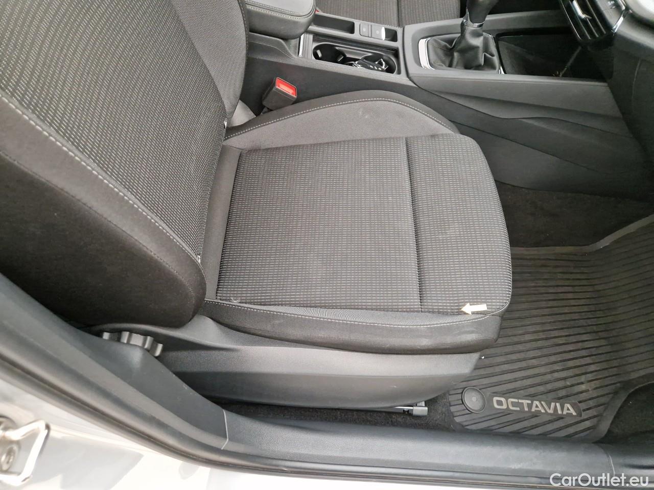  Skoda  Octavia 1.5 TSI 150CP Ambition #38
