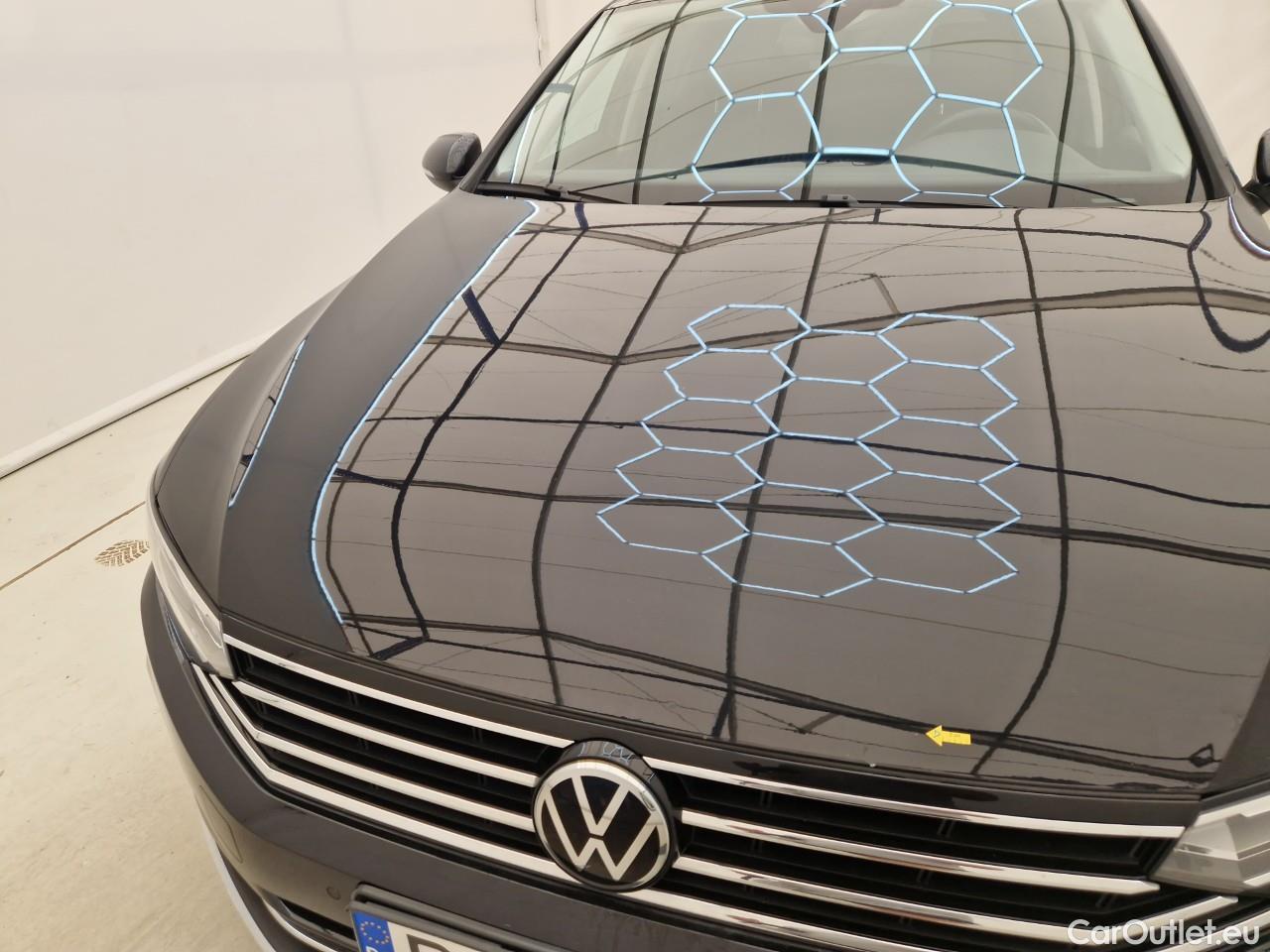  Volkswagen  Passat Var. Highline 2.0 TDI DSG 150 CP #8