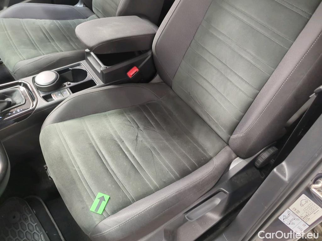  Volkswagen  Touran 1.5 TSI 150CP Highline DSG #45