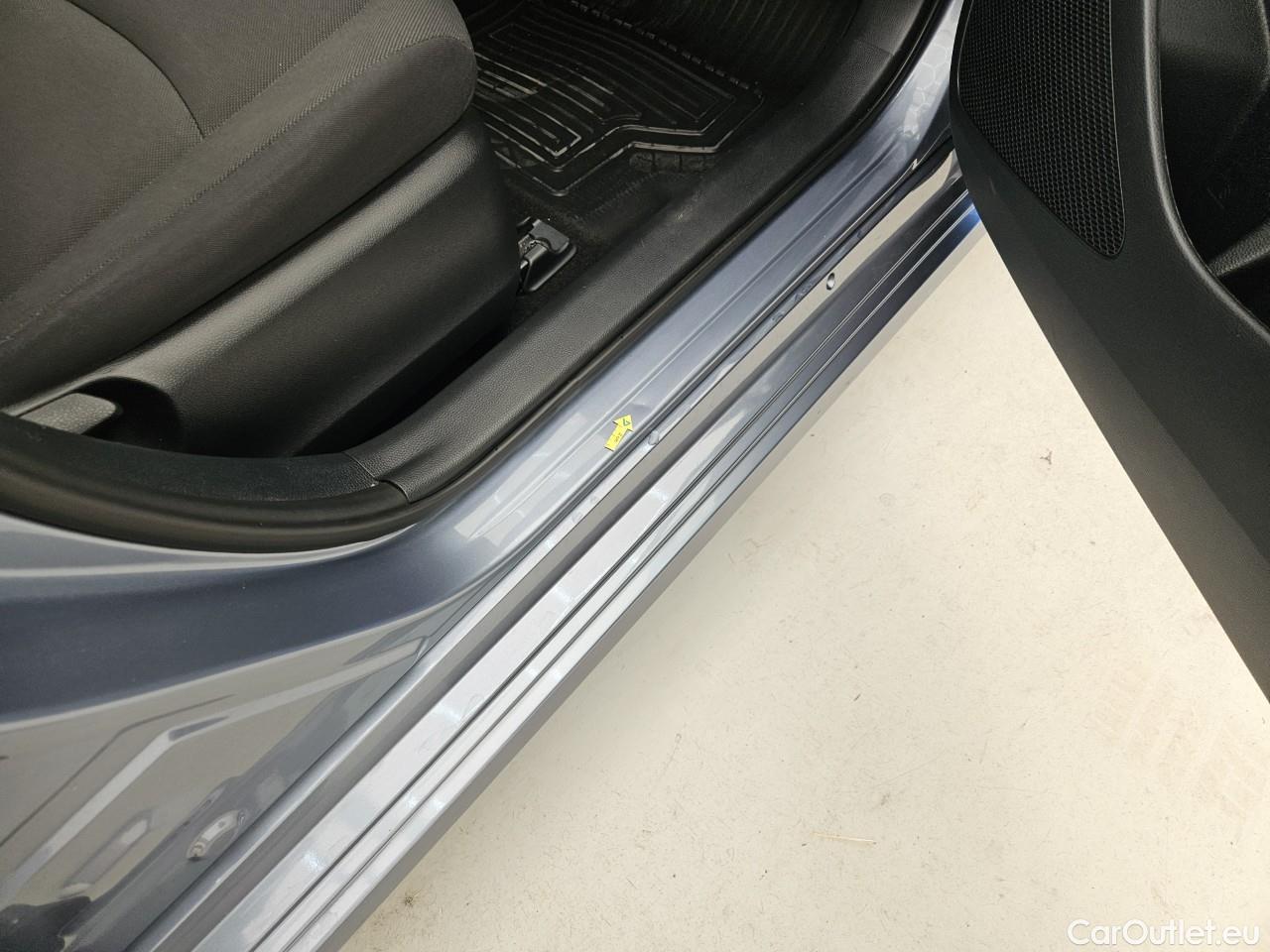  Toyota  Corolla 1.8 Hybrid Business HSD E-CVT #28