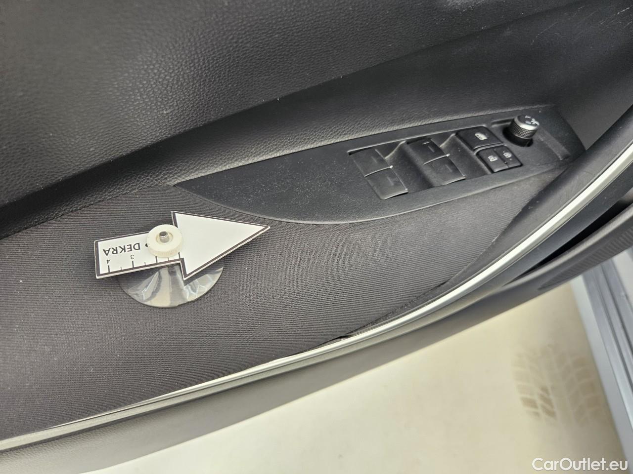  Toyota  Corolla 1.8 Hybrid Business HSD E-CVT #46