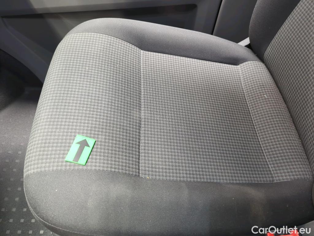  Volkswagen  Transporter KR 2.0 TDI 81KW #18