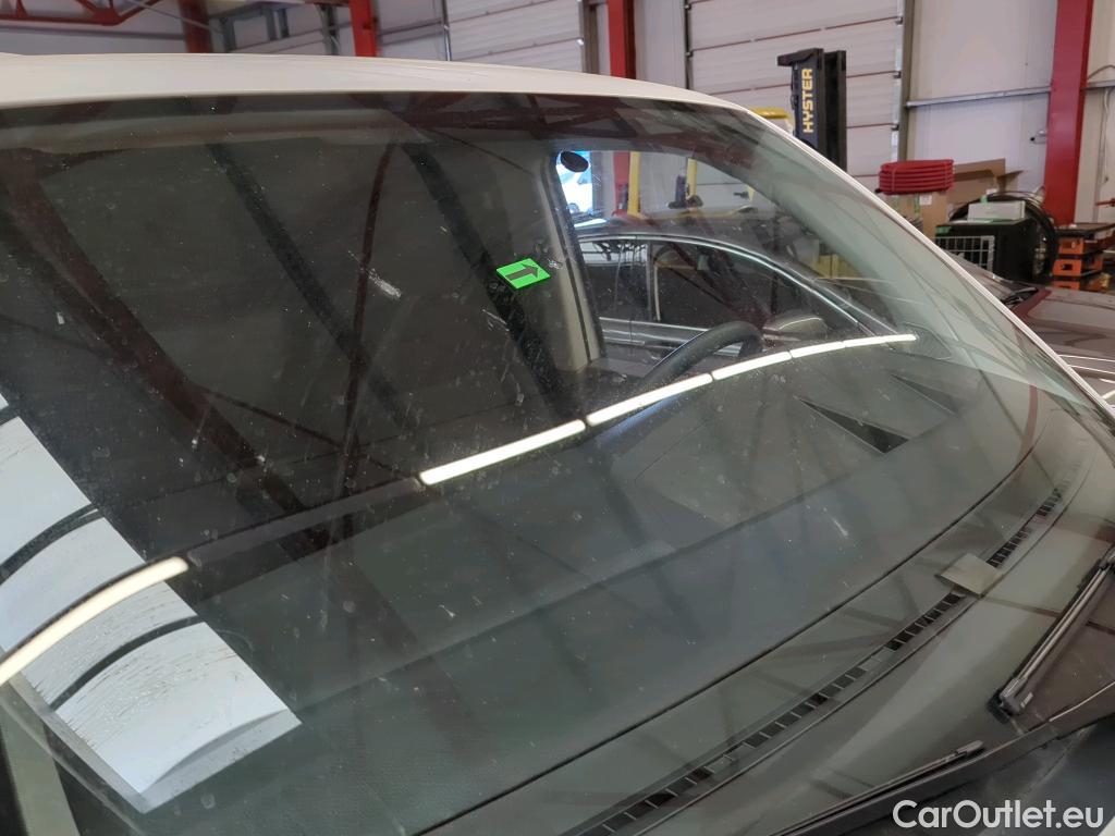  Volkswagen  Transporter KR 2.0 TDI 81KW #1