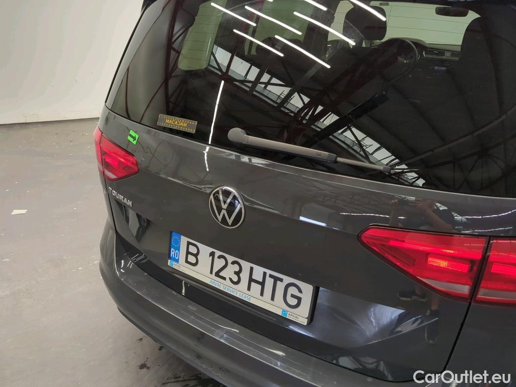  Volkswagen  Touran 1.5 TSI 150CP Highline DSG #9