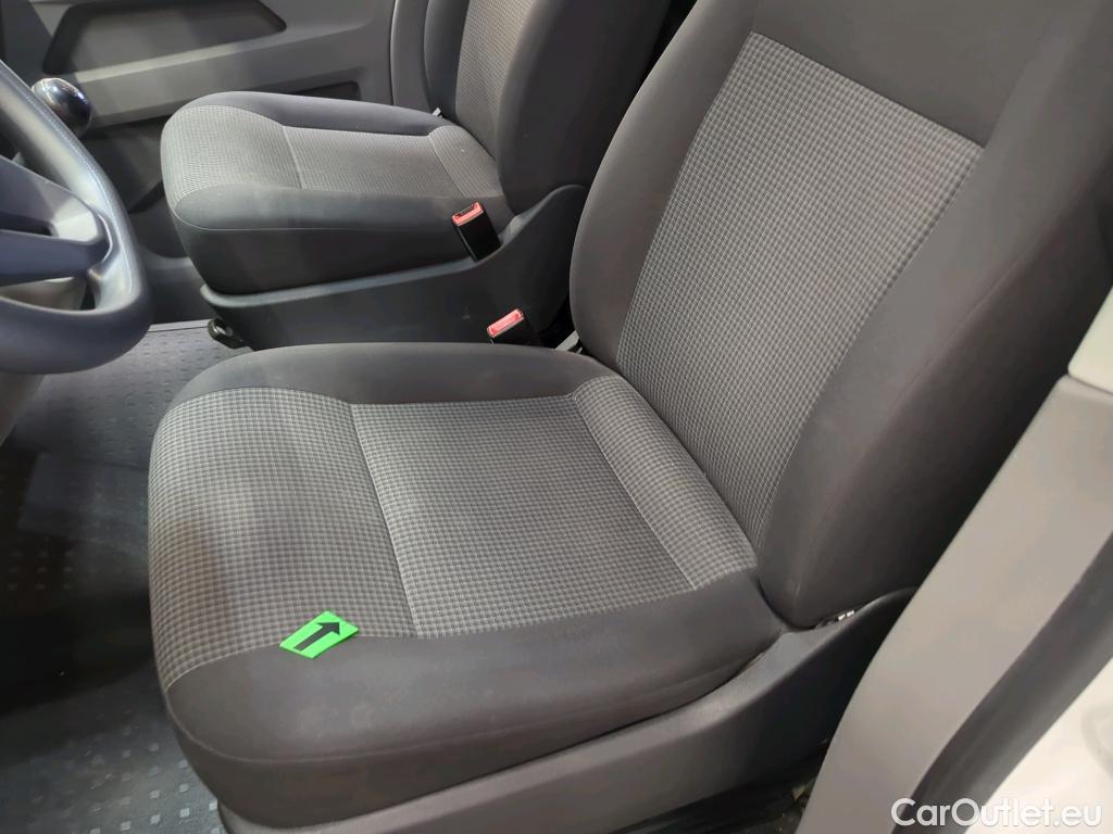  Volkswagen  Transporter KR 2.0 TDI 81KW #19