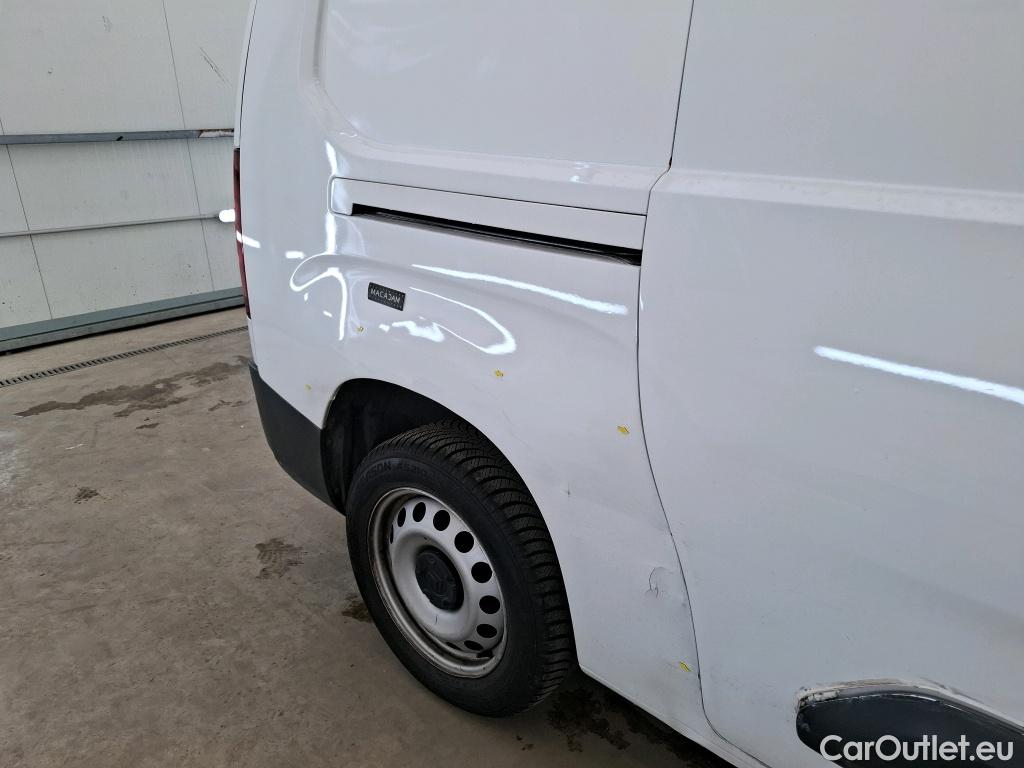 Citroen  Berlingo  Fourgon Club XL 950 1.5 BlueHDi 100CV BVM5 E6dT #1
