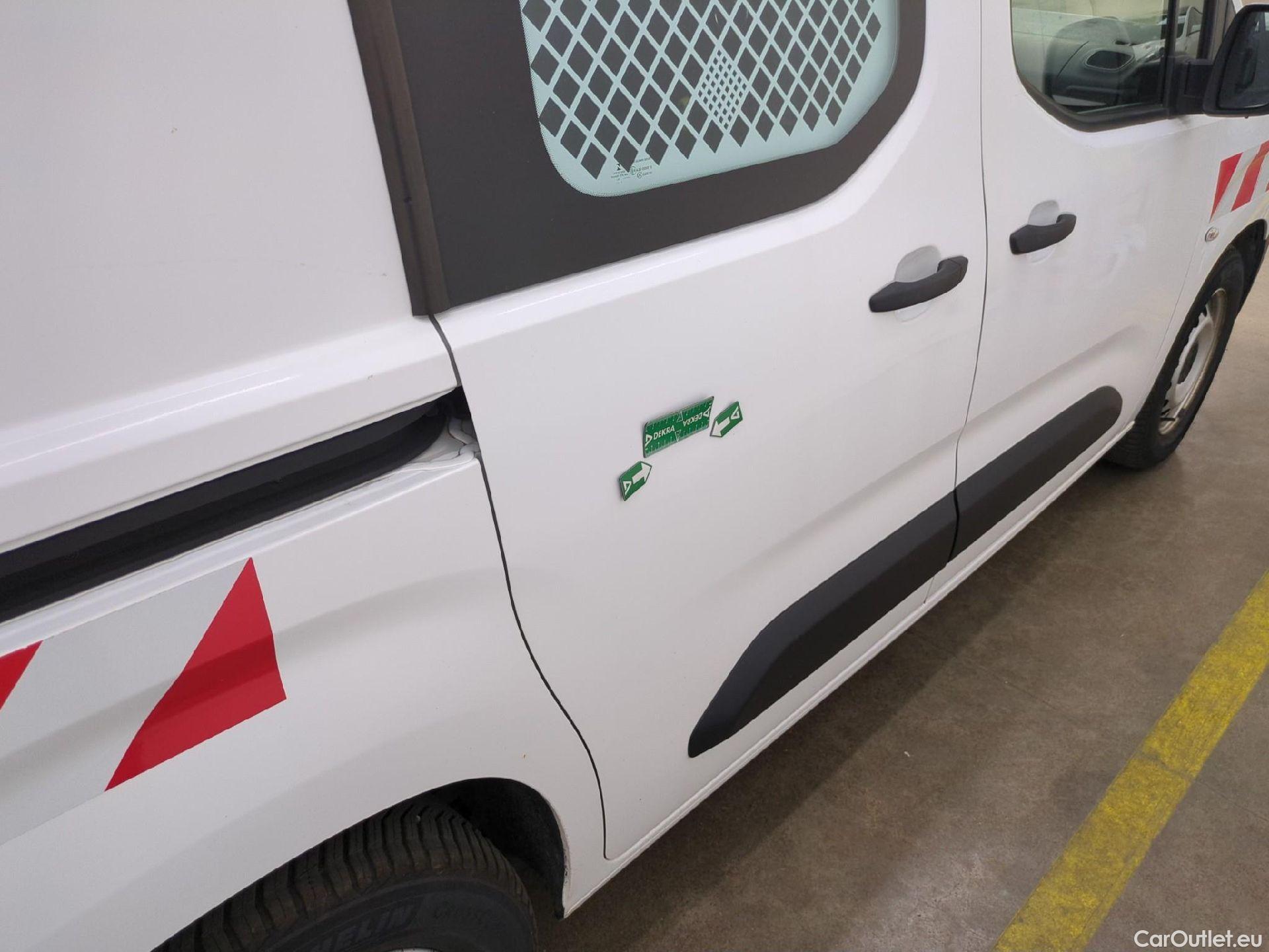  Citroen  Berlingo  Fourgon Worker M 1000 1.5 BlueHDi 130CV BVA8 E6dT #24