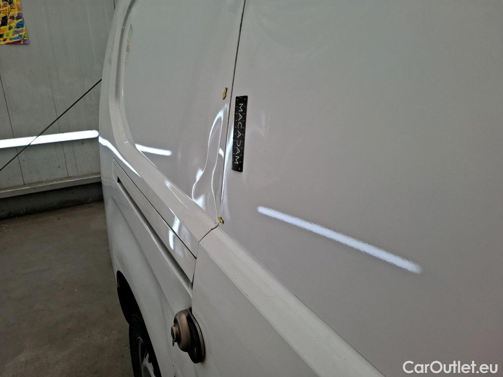  Citroen  Berlingo  Fourgon Club XL 950 1.5 BlueHDi 100CV BVM5 E6dT #7