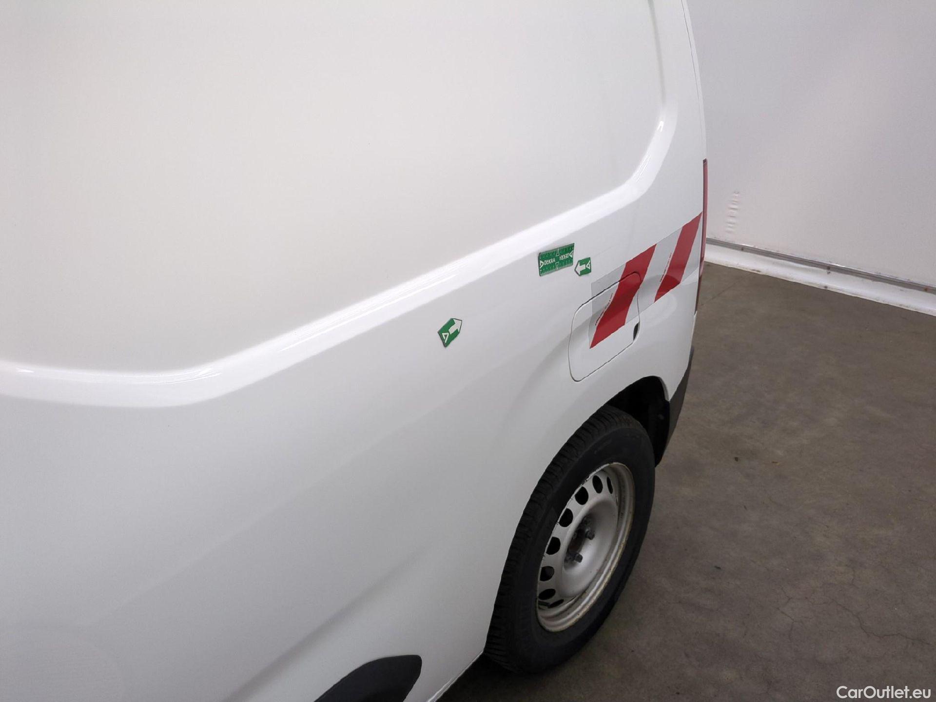  Citroen  Berlingo  Fourgon Worker M 1000 1.5 BlueHDi 130CV BVA8 E6dT #15
