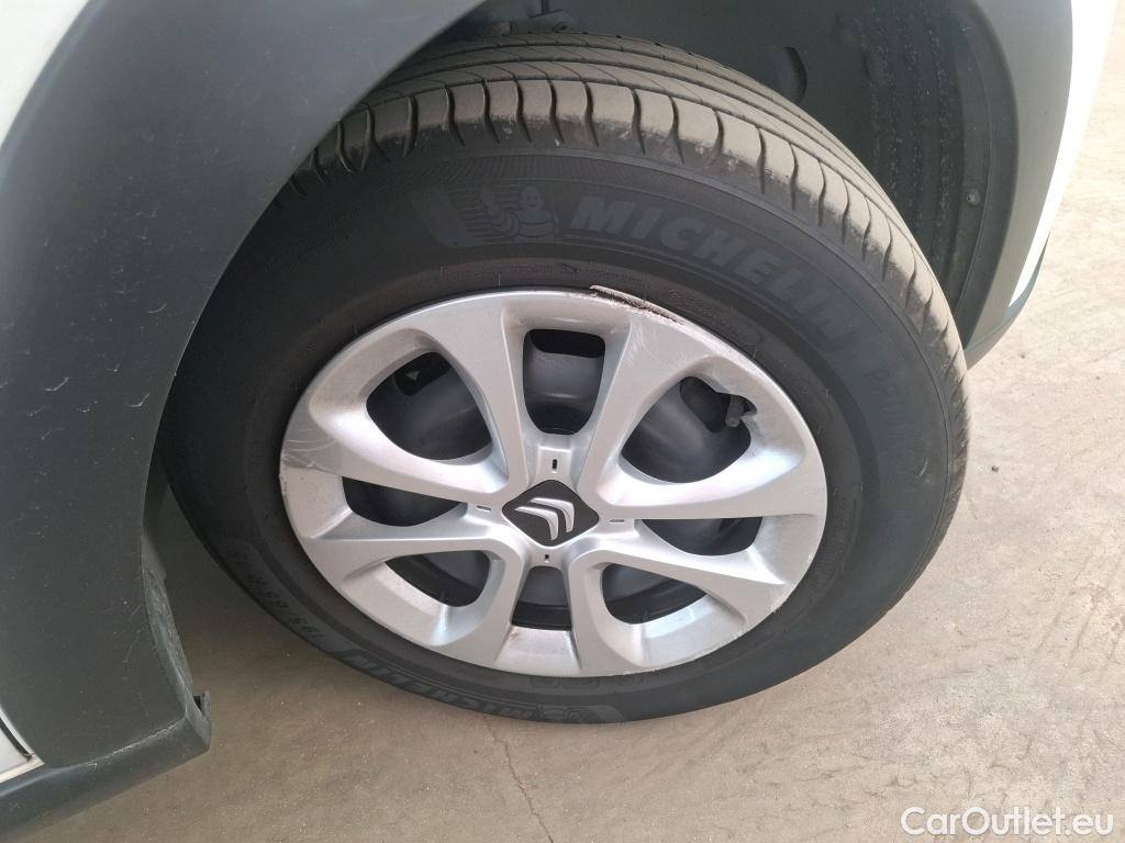  Citroen  C3  Société Feel Nav 1.2 PureTech 80CV BVM5 E6d #10