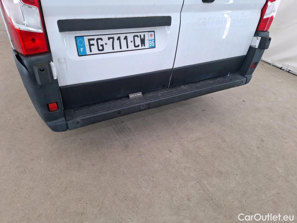  Fiat  Ducato FIAT  VU 4p Fourgon 3 0 M H2 2 0 Multijet 115 Pack Pro Nav #44