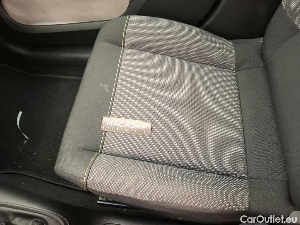  Citroen  C3  Société Feel Nav 1.2 PureTech 80CV BVM5 E6d #32
