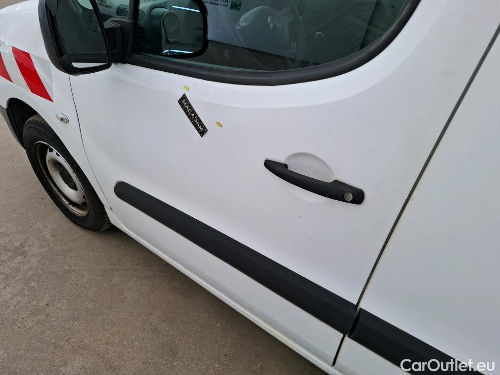  Citroen  Berlingo CITROEN  VU 3p Fourgonnette BlueHDi 100 BVM Club M #35