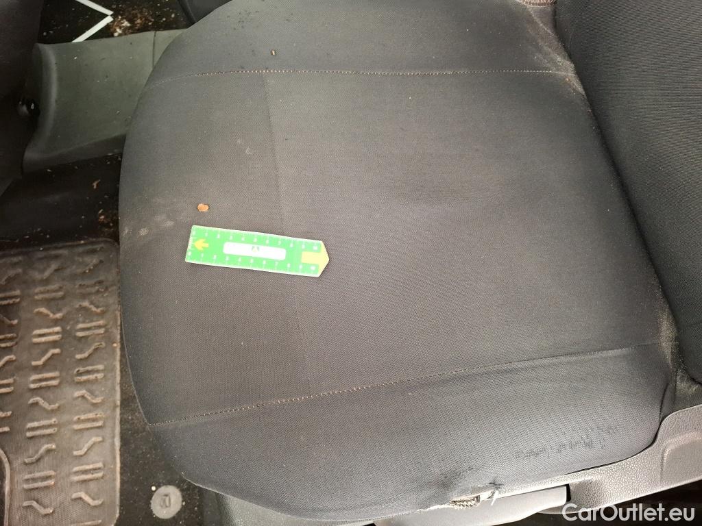  Opel  Combo OPEL  / 2018 / 4P / Fourgonnette 1.5 diesel 100chL1H1/stand CARGO PACK C #1