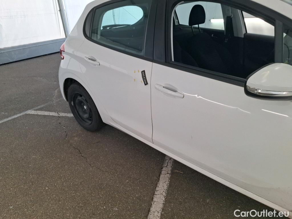  Peugeot  208  Affaire Premium Pack 1.2 80CV BVM5 E6dT #1