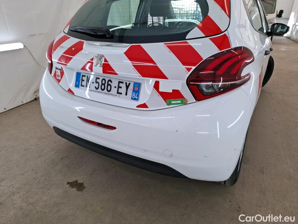  Peugeot  208  Affaire Premium 1.6 HDi 75CV BVM5 E6 #6