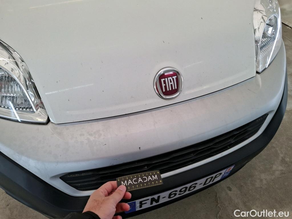  Fiat  Fiorino FIAT  / 2016 / 4P / Fourgonnette 1.3 Multijet 95 Pack Professional Nav #37