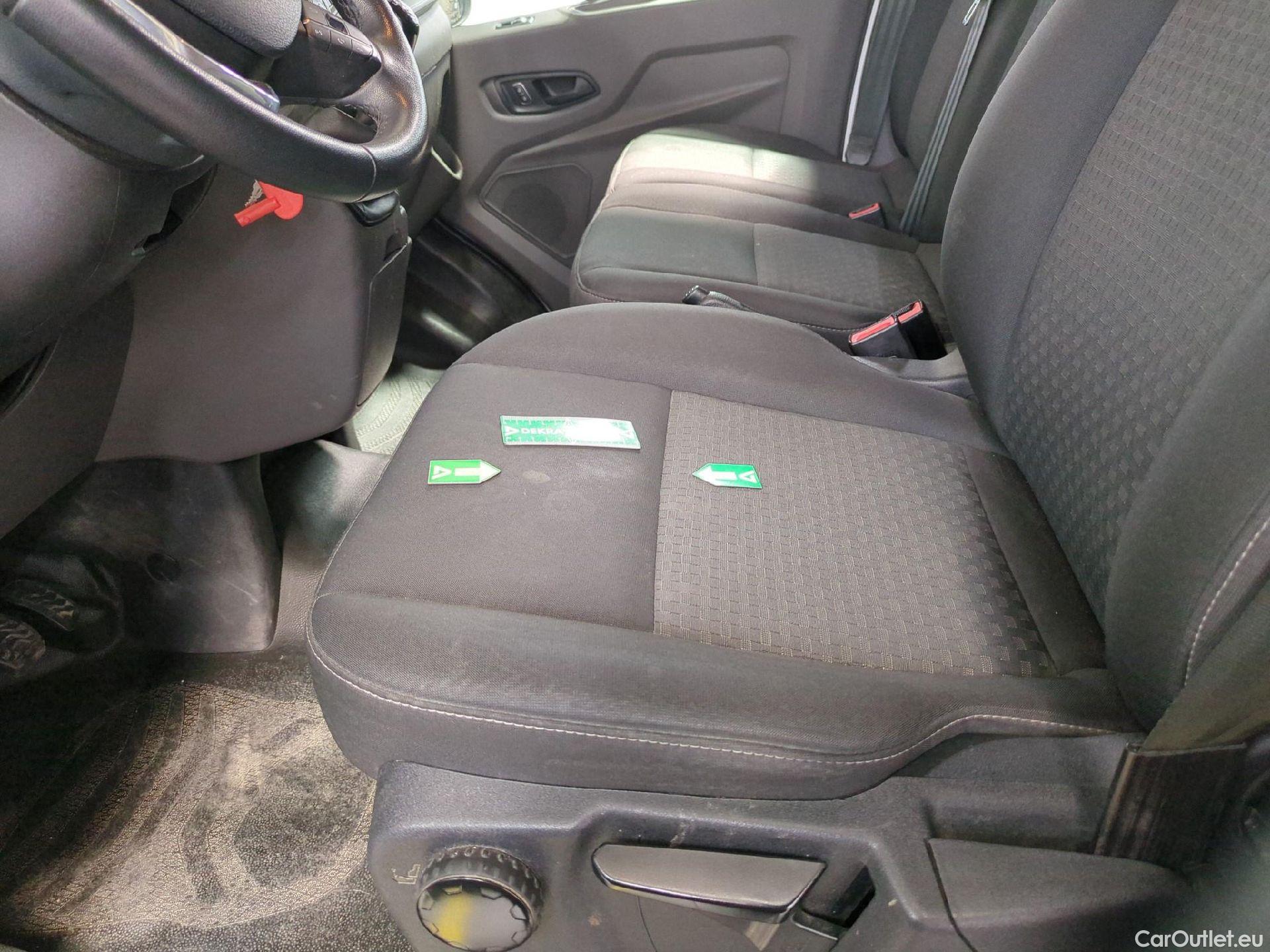  Ford  Transit FORD  / 2019 / 2P / Châssis cabine T 350 L4 TREND B 2.0 ecob 130 HDT #19