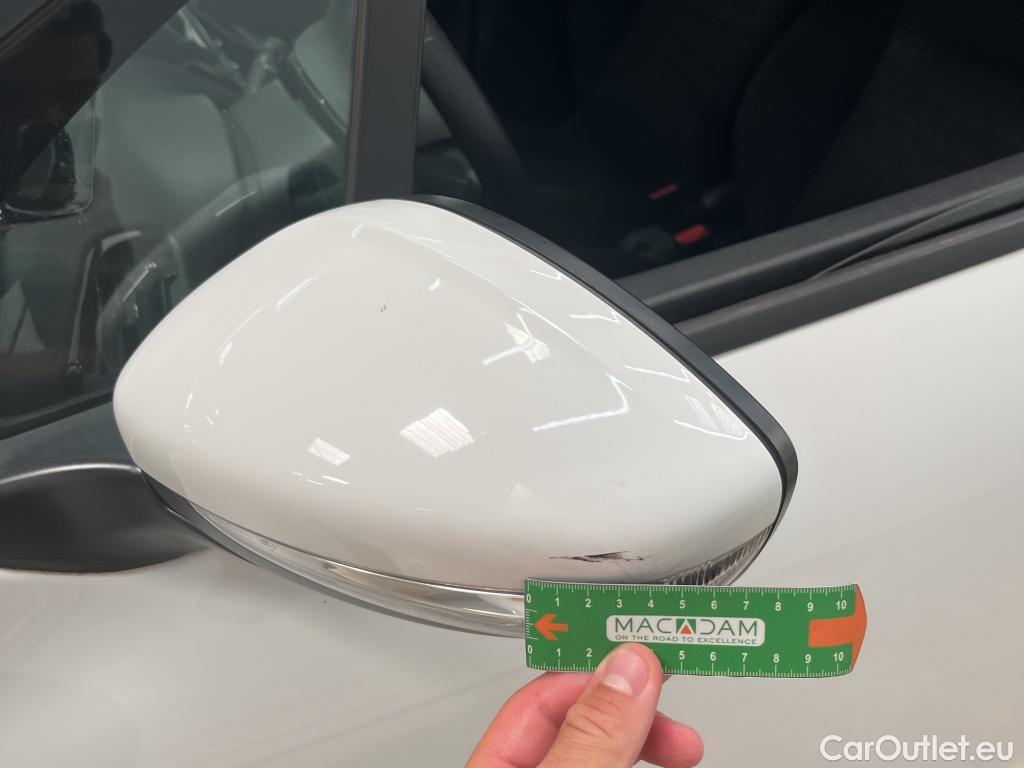  Peugeot  208 PEUGEOT  Affaire / 2015 / 5P / Berline &BlueHDi 100 €6.c S&S PREMIUM #21