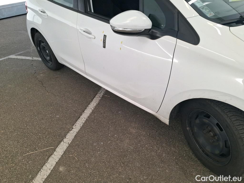  Peugeot  208  Affaire Premium Pack 1.2 80CV BVM5 E6dT #3