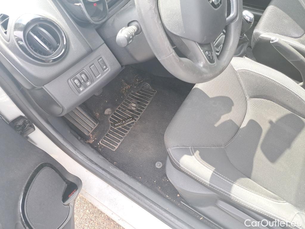  Renault  Clio  IV Air MediaNav 1.5 dCi 75CV BVM5 E6 #1