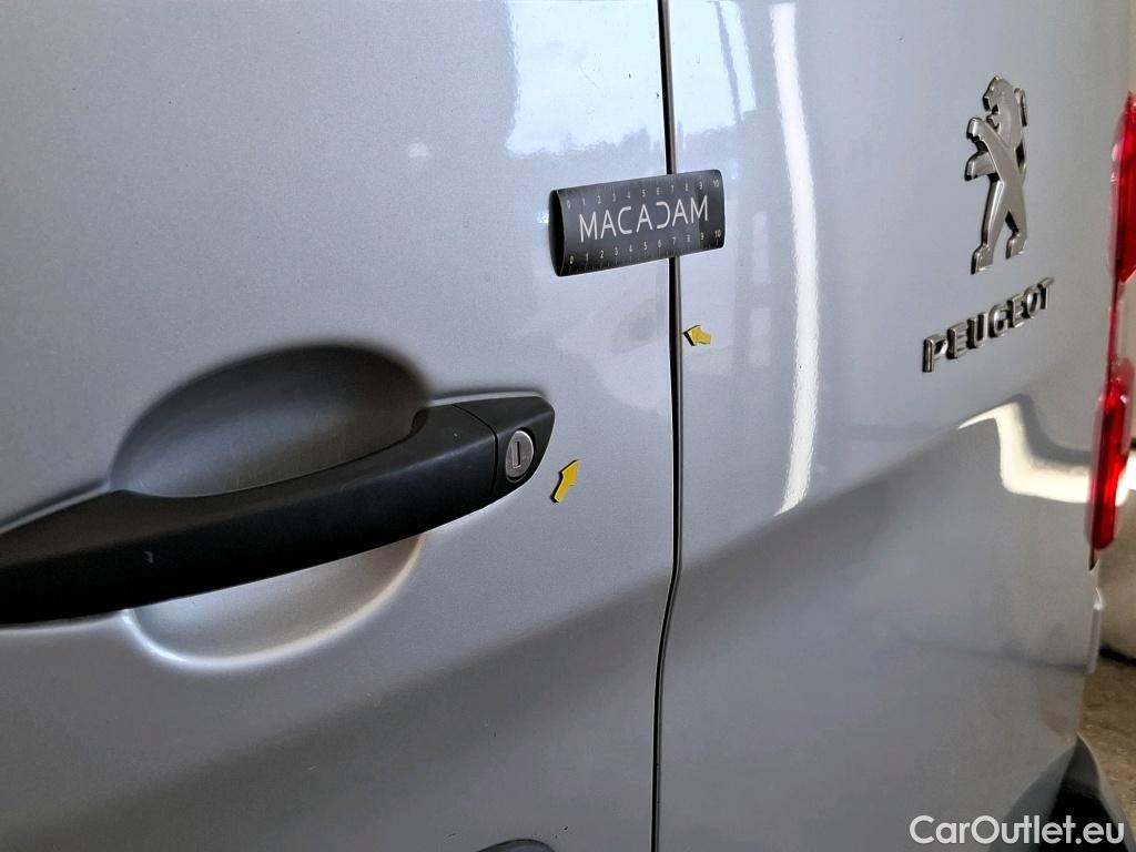  Peugeot  Expert PEUGEOT  VU 4p Fourgon BLUEHDI 120 S&S STANDARD PREMIUM PA #37