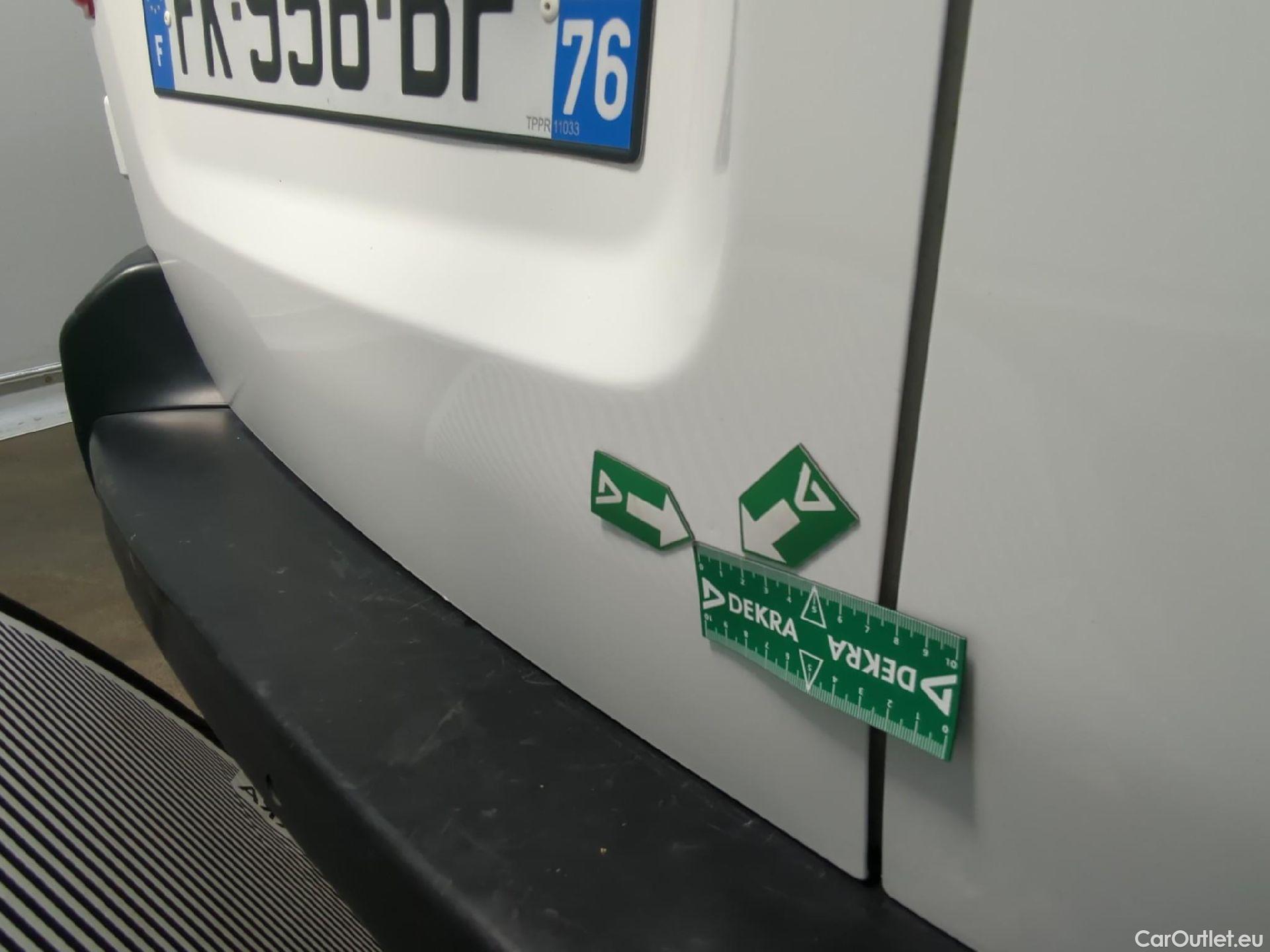  Peugeot  Expert  Fourgon Premium L3 2.0 HDi 120CV BVM6 E6dT #32