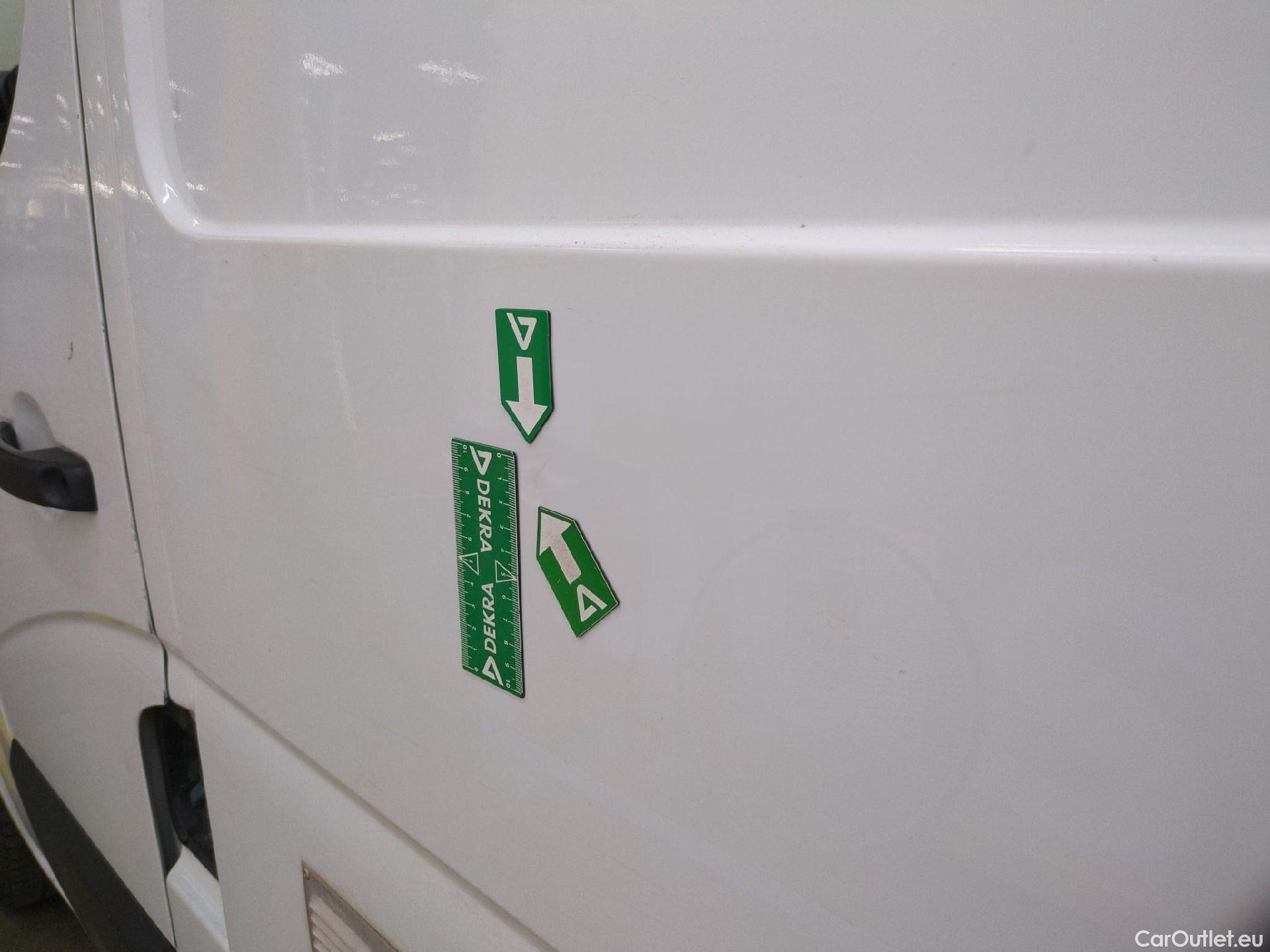  Renault  Master  Fourgon L2H2 3 5 Grand Confort dCi 130CV BVM6 E6 #50