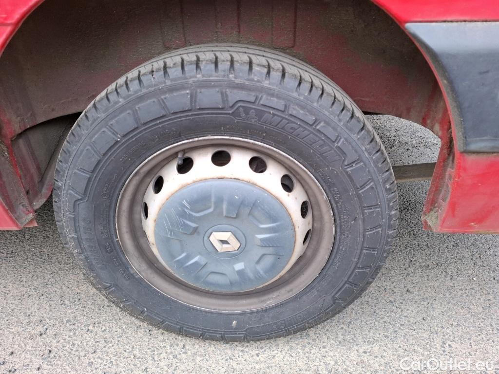 Renault  Master RENAULT  VU 4p Fourgon FG GCf Trac F3500 L3H2 dCi 130 Euro6 #32