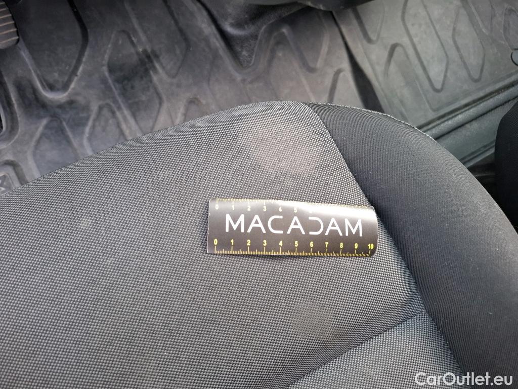  Renault  Master RENAULT  VU 4p Fourgon FG GCf Trac F3500 L2H2 Energy dCi 145 E6 #81