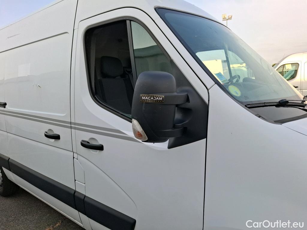  Renault  Master RENAULT  VU 4p Fourgon FG GCf Trac F3500 L2H2 Energy dCi 145 E6 #70