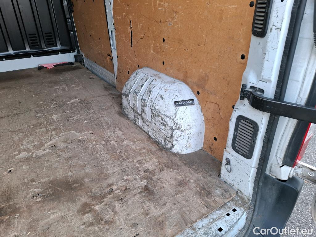  Renault  Master RENAULT  VU 4p Fourgon FG GCf Trac F3500 L2H2 Energy dCi 145 E6 #54