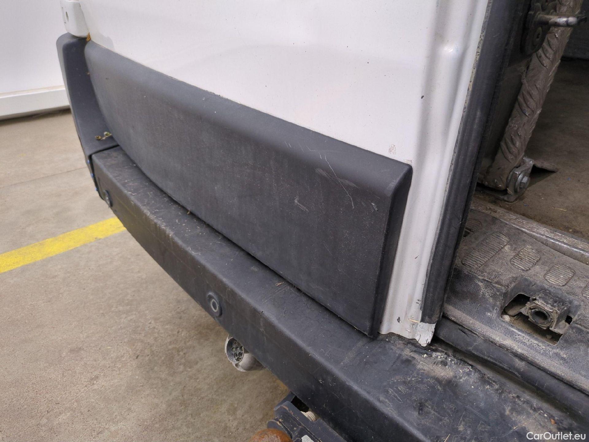  Renault  Master  Fourgon L2H2 3 5 Grand Confort dCi 130CV BVM6 E6 #72