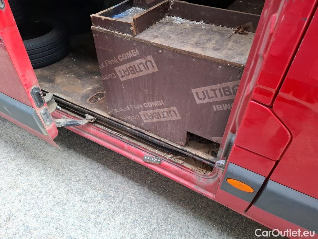  Renault  Master RENAULT  VU 4p Fourgon FG GCf Trac F3500 L3H2 dCi 130 Euro6 #35
